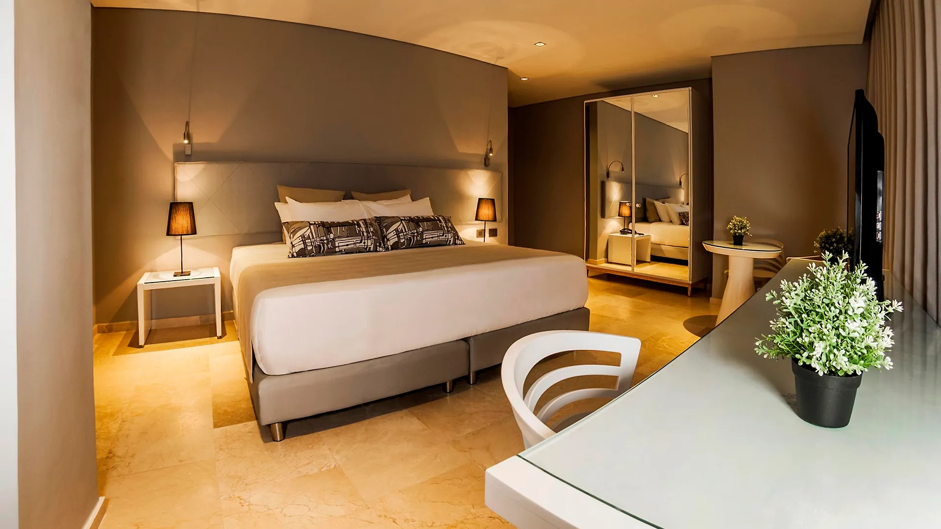 Oz Hotel Cartagena 4*,