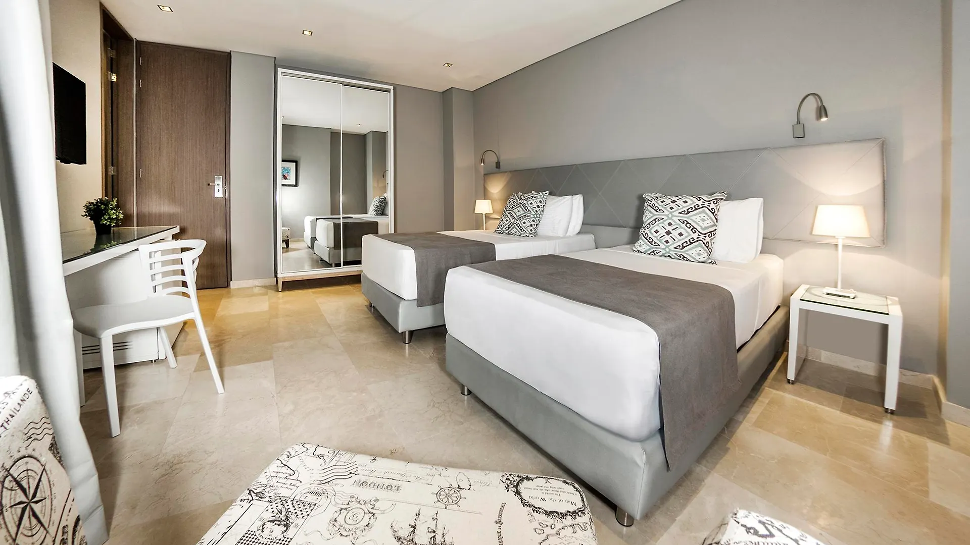 Oz Hotel Cartagena 4*,